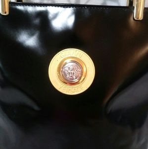 Gianni Versace Medusa Leather Handbag🥰